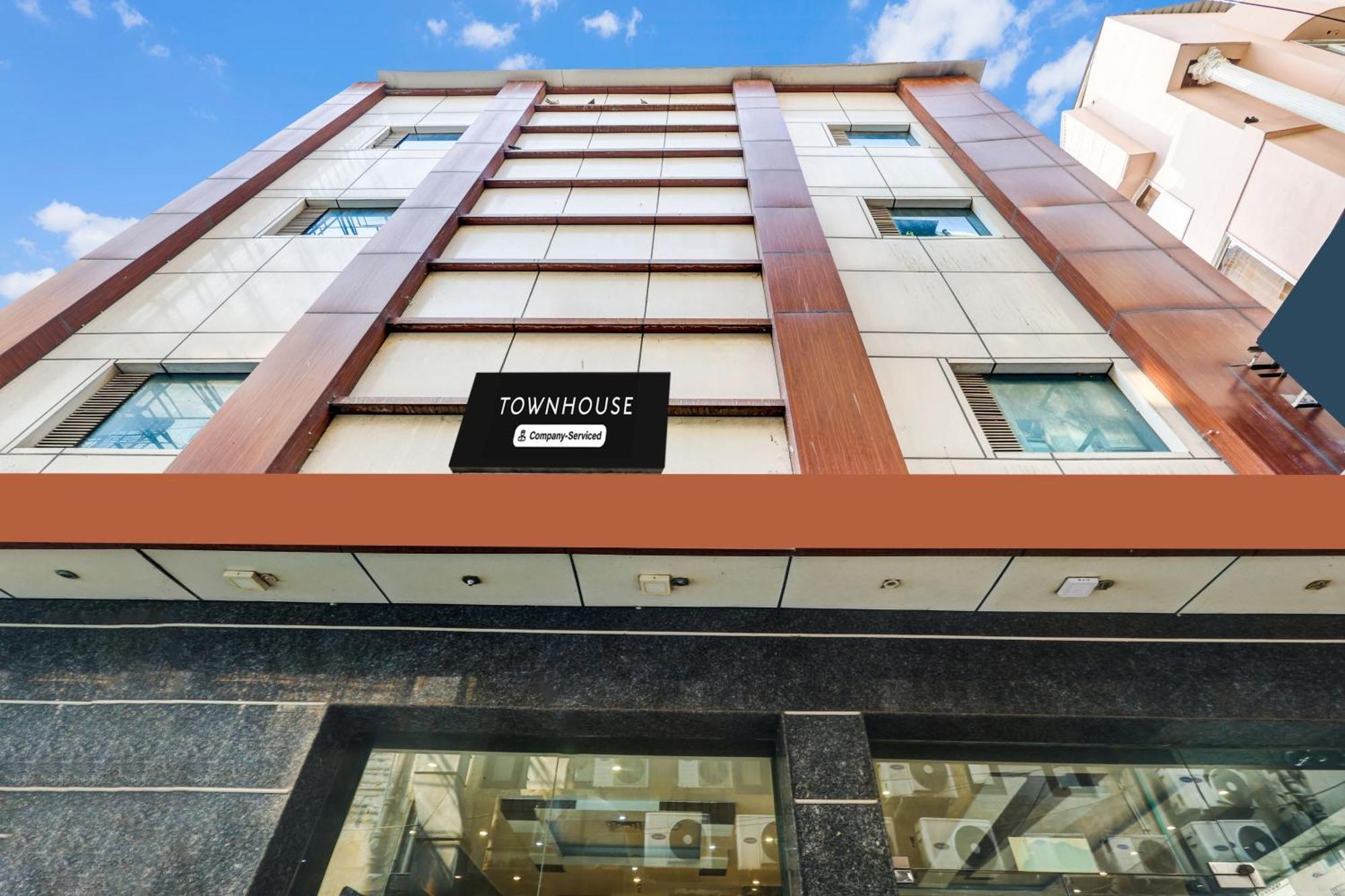 Super Townhouse Arakashan Road Paharganj Formerly Mohan International Nueva Delhi Exterior foto